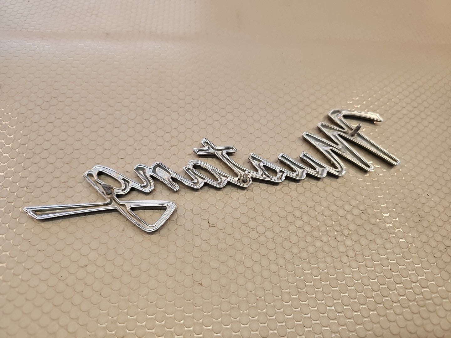 ORIGINAL 1968 FORD MUSTANG SCRIPT EMBLEM FOMOCO C8ZE-16098-A