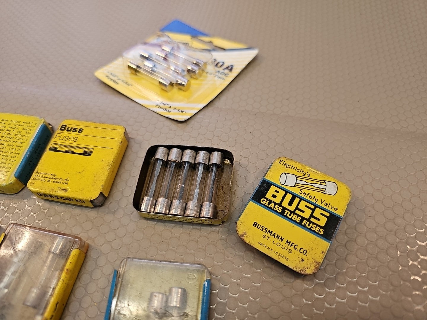 (9+) Vintage Buss Fuses SFE Metal Box Glass + Fuse puller some NOS! GM Chevy 