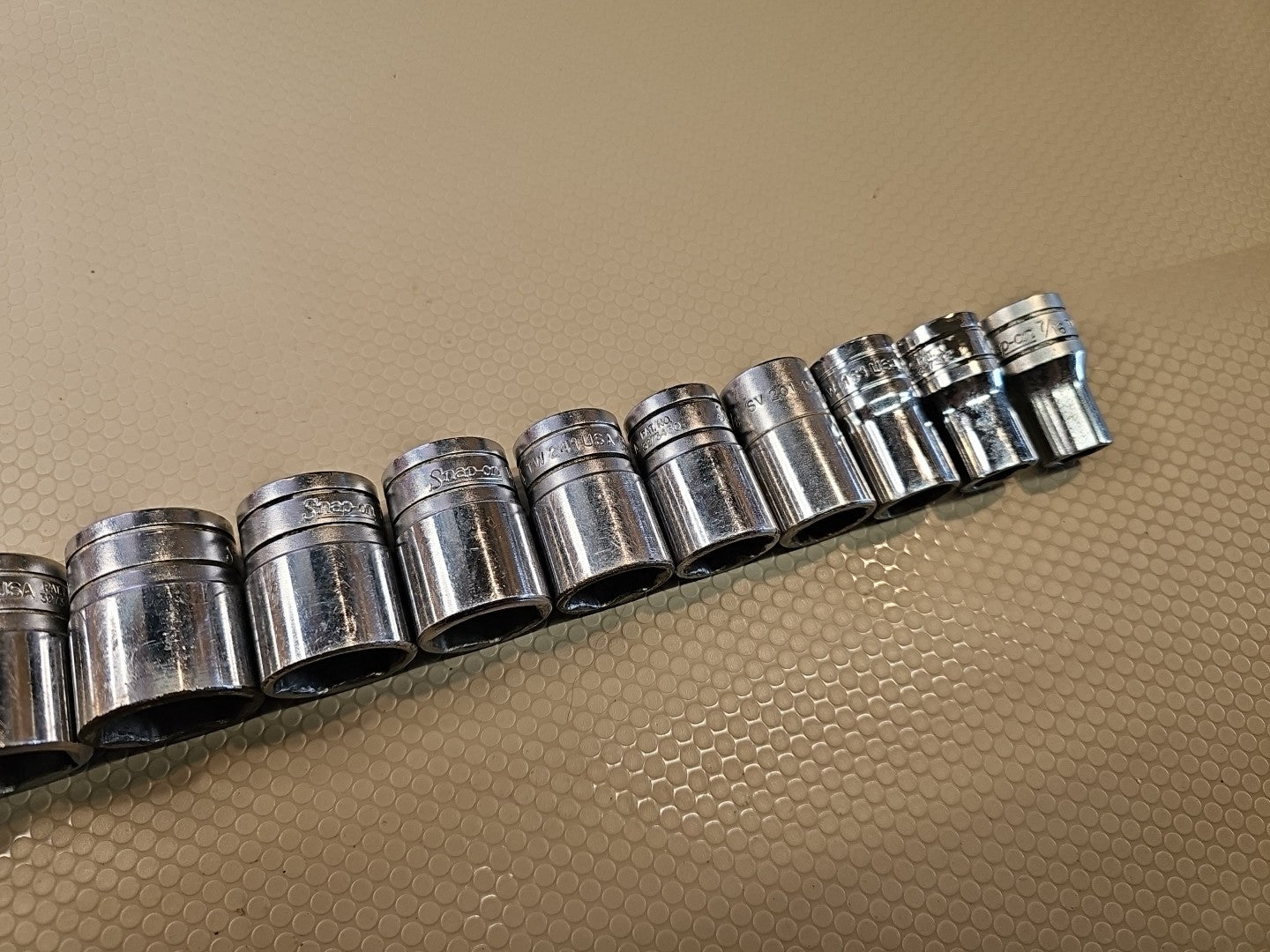 Snap On 13 ! Piece 1/2 drive 7/16- 1’ 5/16 Shallow 6 Point Socket Set LARGE size