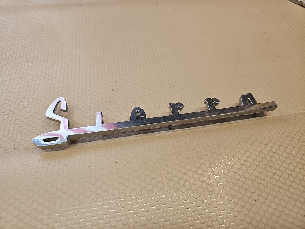 RARE 1950s 57 Dodge Sierra Script Logo Emblem Metal Badges + Trim Pieces Vintage