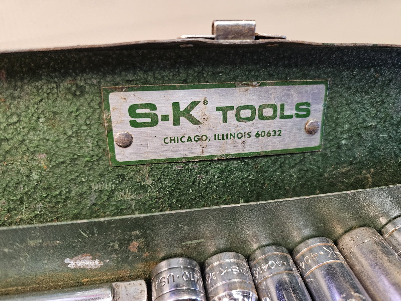S-K SK Tools U.S.A. (15) Pc. 3/8" Drive Socket / Ratchet Set SAE Semi Deep/ Deep