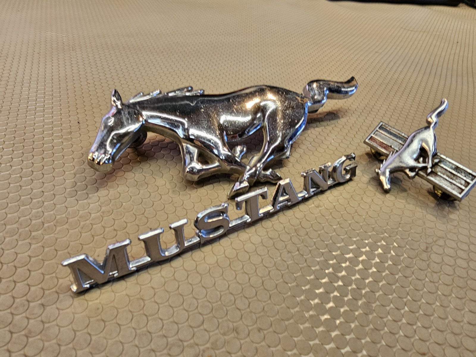 3x OEM! Vintage Original Ford Mustang 60s 70s Emblem Badge FoMoCo Scott Drake