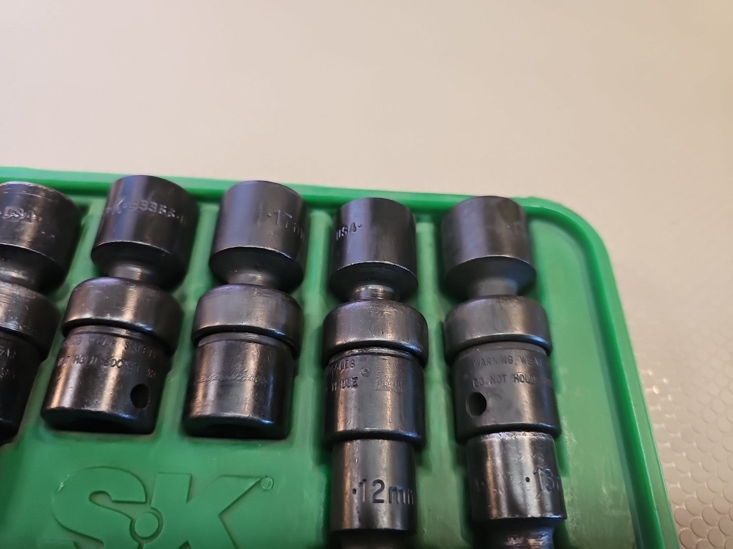 SK 33351 10 Piece 19mm - 10mm 3/8” Drive Metric Swivel Impact Socket Set W/ Case