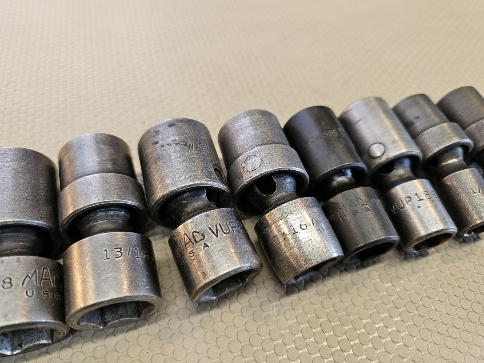 Mac Tools 7/16"-15/16" 9 Pc 1/2" Drive Impact Swivel Socket Set
