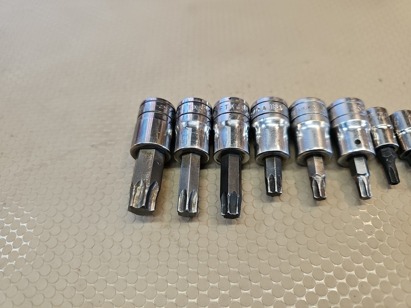 Snap On Tools 9 pc Combination Drive TORX Removal Socket Set 209EFTXBY