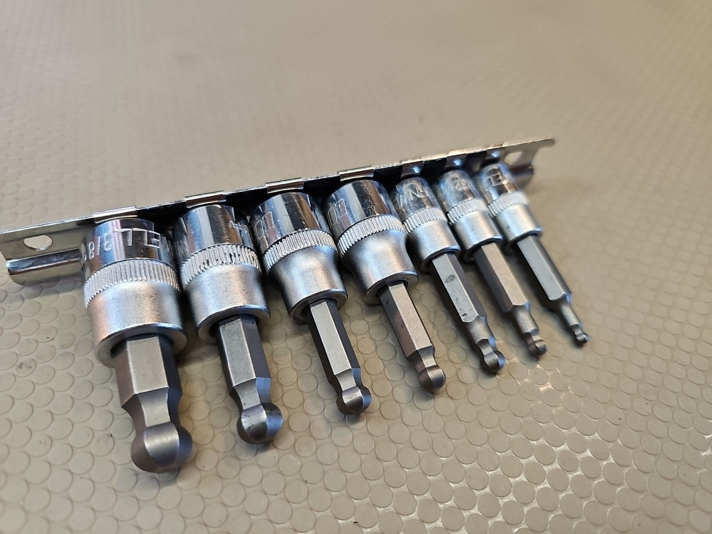 CORNWELL 7-PC 3/8” DRIVE SAE BALL END HEX KEY SOCKET SET (CBS-B702SXL)