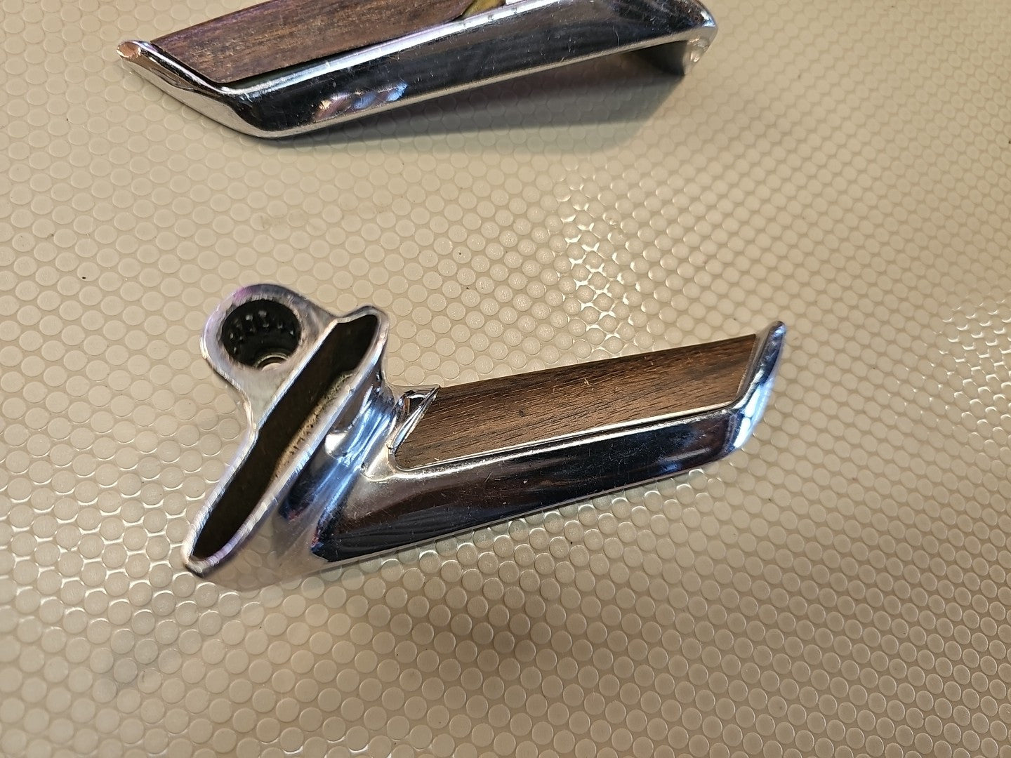 1965-66 MUSTANG PONY DELUXE WOODGRAIN PAIR OEM DOOR HANDLES 