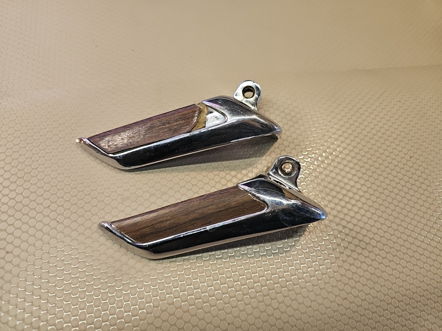 1965-66 MUSTANG PONY DELUXE WOODGRAIN PAIR OEM DOOR HANDLES 