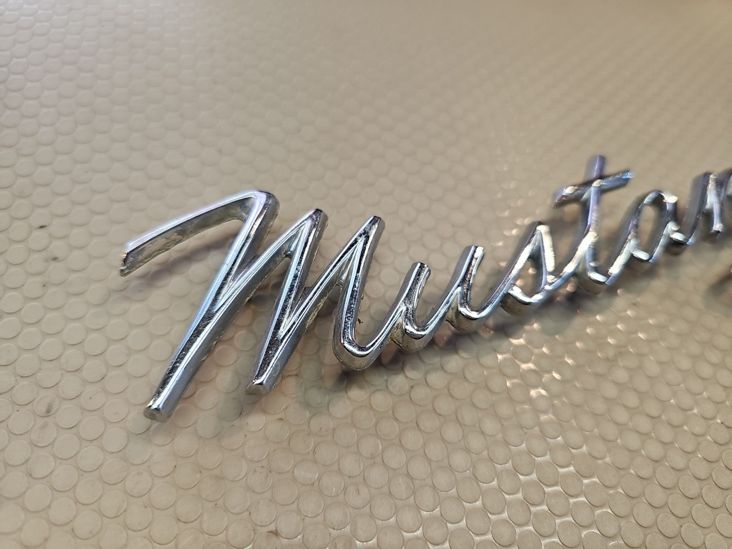 ORIGINAL 1968 FORD MUSTANG SCRIPT EMBLEM FOMOCO C8ZE-16098-A