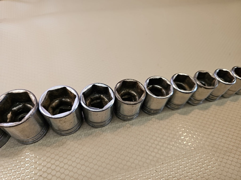 Snap On 13 ! Piece 1/2 drive 7/16- 1’ 5/16 Shallow 6 Point Socket Set LARGE size