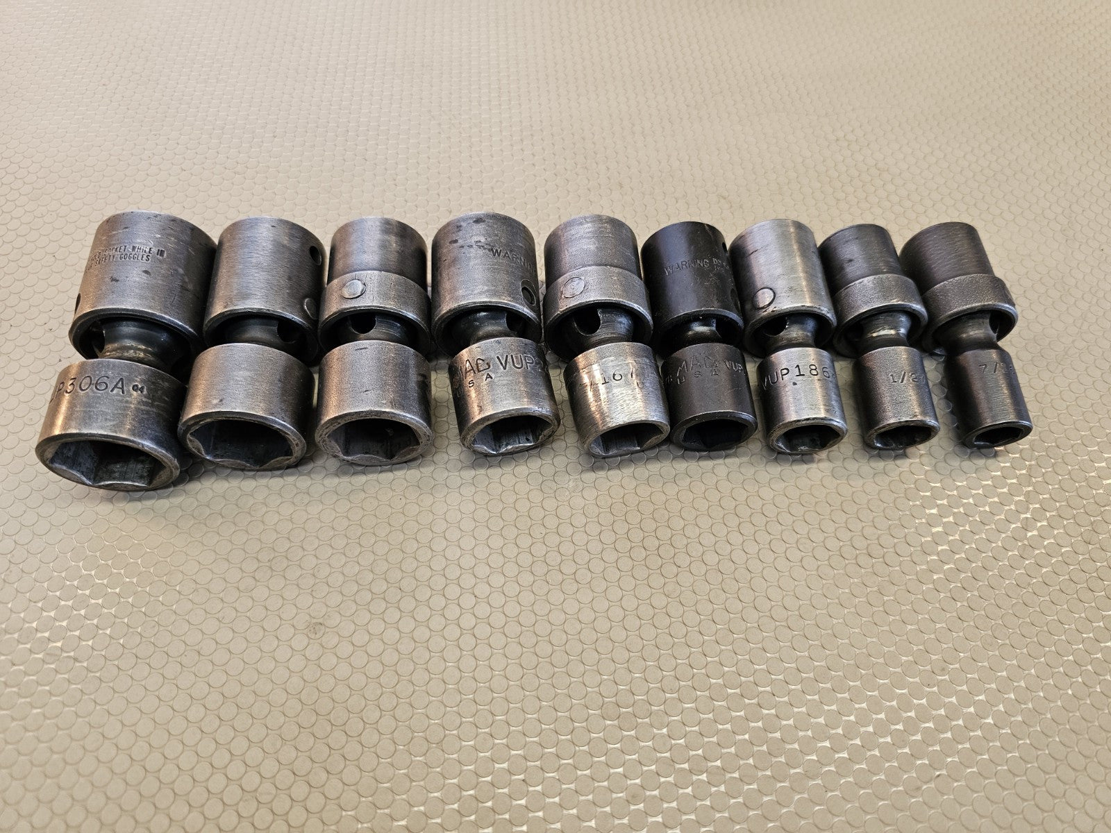 Mac Tools 7/16"-15/16" 9 Pc 1/2" Drive Impact Swivel Socket Set