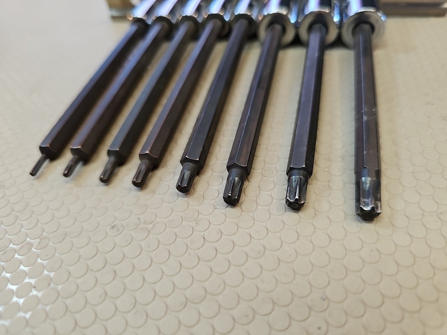 VIM 8 PIECE LONG TORX DRIVER SOCKET SET T8 to T40 Long 1/4 AND 3/8 *MINT*