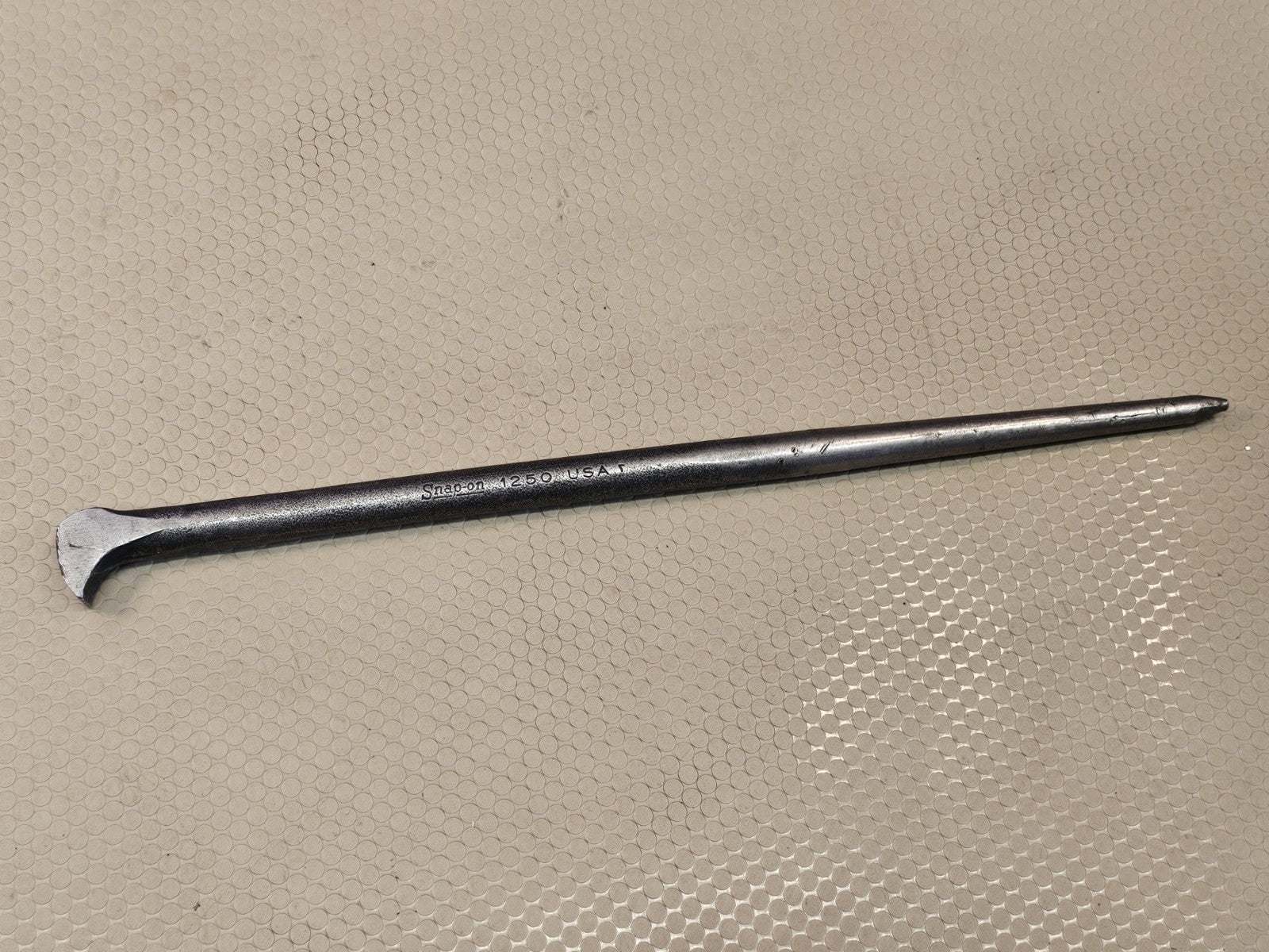 Snap-on Tools 1250 12” Prybar Rolling Head Lady Foot Pry Bar