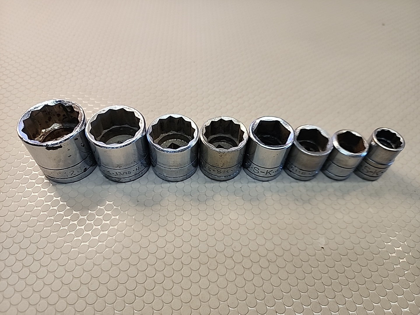 8 Piece SK Wayne Socket Set 3/8" Drive - 6&12 PT Shallow