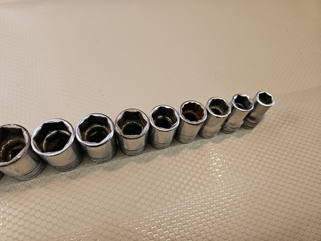 Snap On 13 ! Piece 1/2 drive 7/16- 1’ 5/16 Shallow 6 Point Socket Set LARGE size