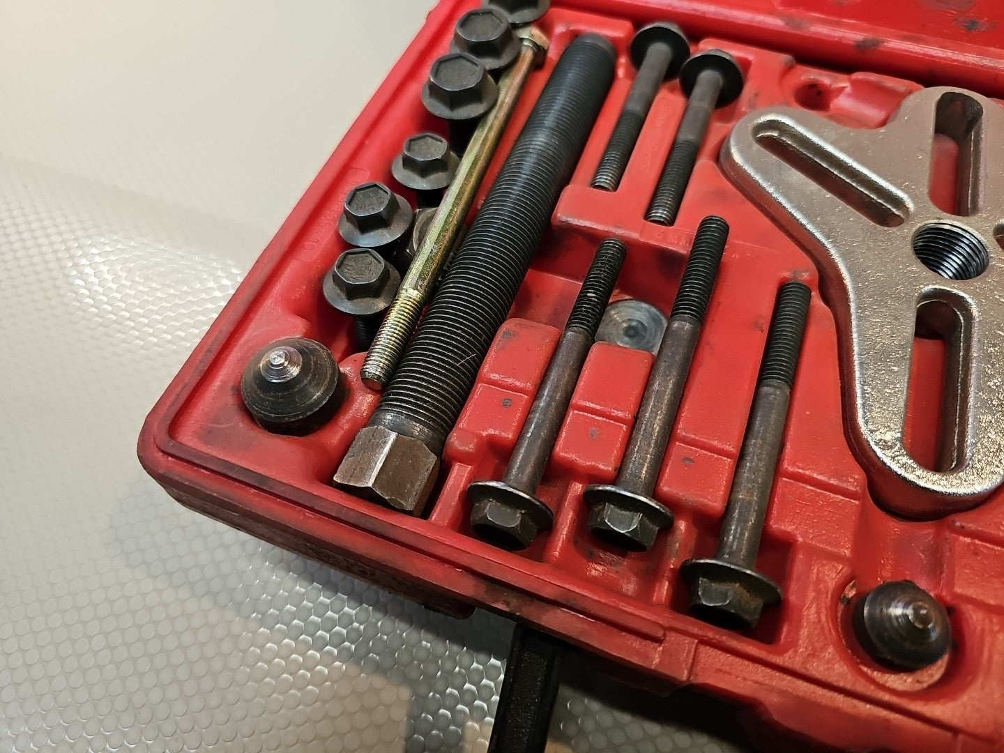 Mac Tools USA Made STP500M Deluxe Bolt Grip Set Puller Balancer Flywheel Rotor