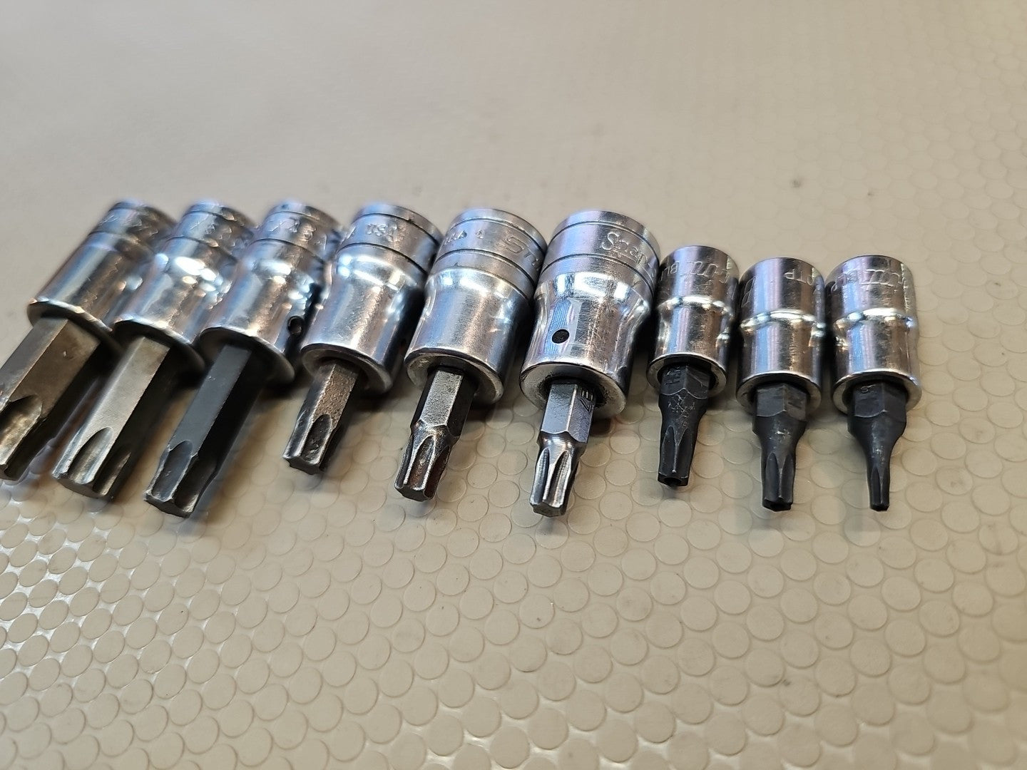 Snap On Tools 9 pc Combination Drive TORX Removal Socket Set 209EFTXBY