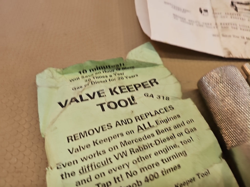 Vintage Twin MagnaMatic Valve Keeper Tool For Gas Or Diesel Engines MB adapter