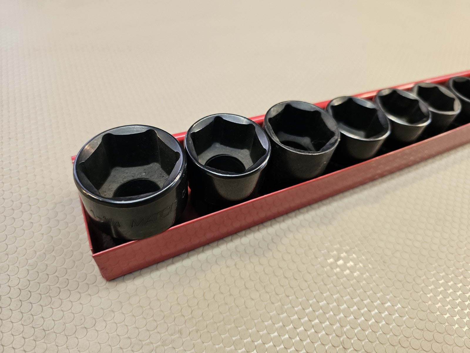 Matco Blp Series M6 Six Point Pass Through Socket Set 10 pc SAE 1/2 Size 1-1/4